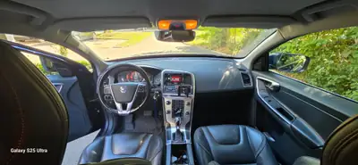 Volvo XC60 2.0 D4 Ocean Race — SUV premium diesel, sans sinistre, 176'000 km — intérieur