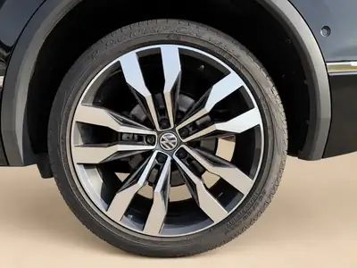 VW Tiguan Allspace 2.0 TDI R-Line — SUV 7 places spacieux, moteur puissant, entretien régulier — Thumbnail 10