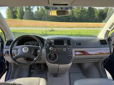 VW T5 3.2 V6 Highline 4motion — Monospace spacieux avec transmission intégrale et moteur V6 performant — dettaglio
