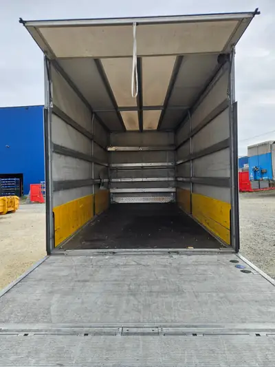 IVECO Daily 3.0 HPI 160 — Châssis-cabine robuste, 165'000 km, sans sinistre — vista posteriore