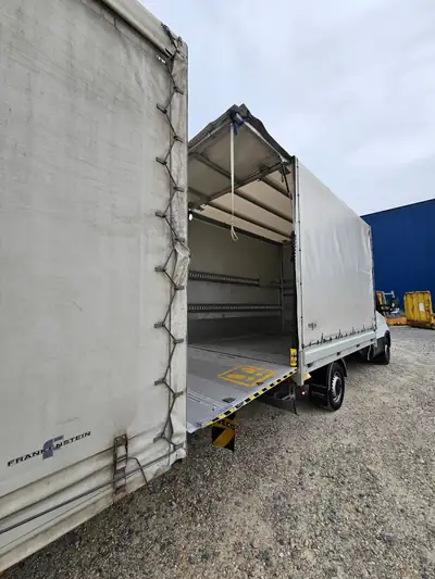 IVECO Daily 3.0 HPI 160 — Châssis-cabine robuste, 165'000 km, sans sinistre — interni