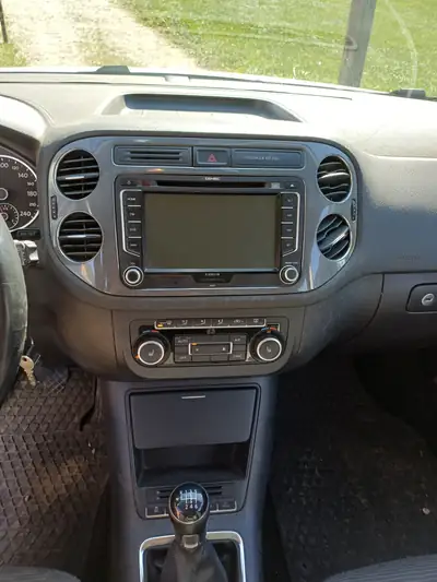 VW Tiguan 1.4 TSI 160 — SUV robuste et économe, sans accident — rear view