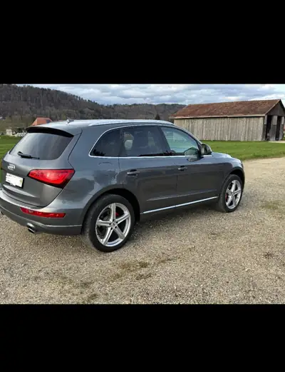 Audi Q5 2.0 TFSI quattro — SUV premium tous terrains, 166'000 km, sans sinistre — fianco