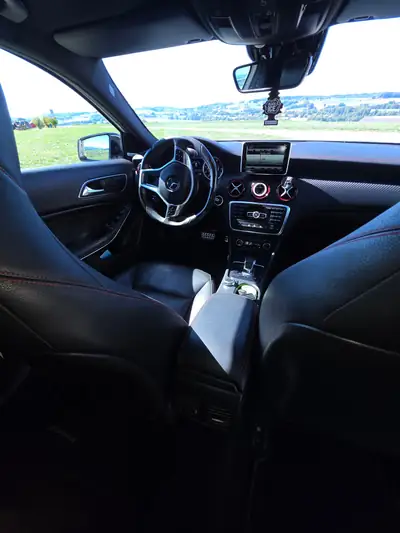 Mercedes-AMG A 45 4MATIC — 360 ch de pure performance, 125 000 km — Thumbnail 13