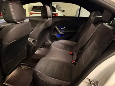 Mercedes-Benz A 250 e AMG Line — Hybride rechargeable performant, 53000 km seulement — Thumbnail 8
