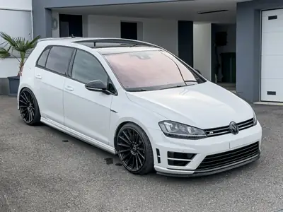Volkswagen Golf 2.0 TSI R DSG 4motion — Sportive 300 ch, traction intégrale, 116'000 km — fianco