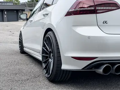 Volkswagen Golf 2.0 TSI R DSG 4motion — Sportive 300 ch, traction intégrale, 116'000 km — Miniatura 9
