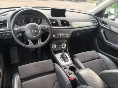 Audi Q3 2.0 TFSI quattro S-Tronic — SUV compact performant, 122'560 km, sans sinistre — cruscotto