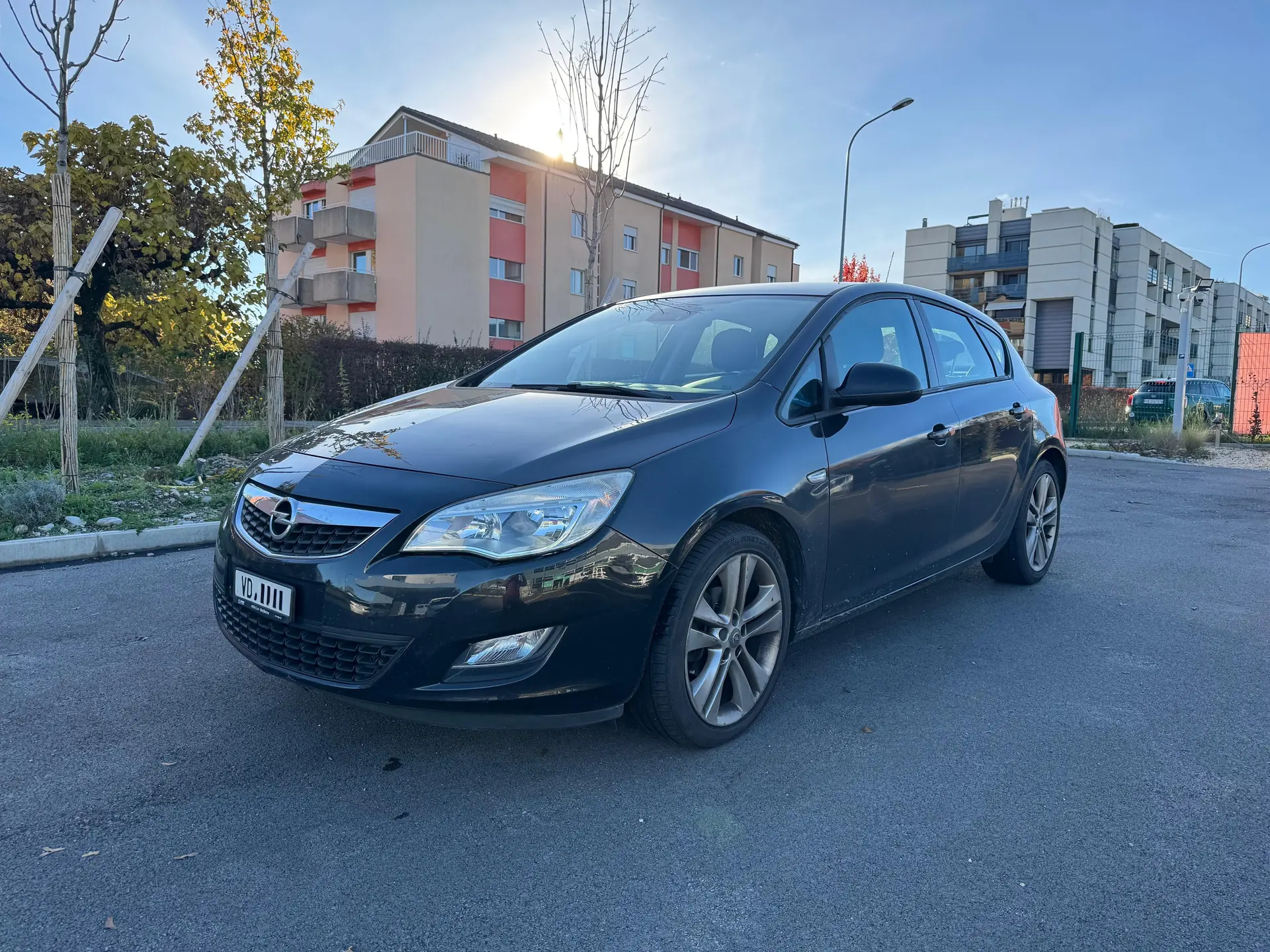 Opel Astra 1.4 J 2011 — Berline fiable et économique, 185'000 km