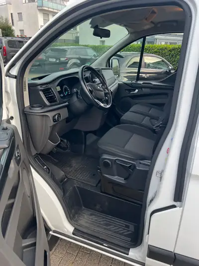 Ford Transit Custom 2.0 TDCi 105 — Utilitaire compact fiable, seulement 20'000 km — Seitenansicht