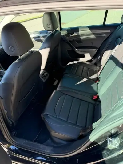VW Golf 1.4 TSI 150 Highline DSG — Compacte dynamique, 102'000 km, noir élégant — détail