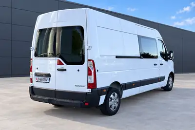 Renault Master 2.3 dCi 135 TwinTurbo — Utilitaire polyvalent, moteur biturbodiesel performant — detail