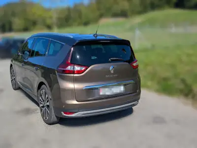 Renault Grand Scénic 1.6 dCi 160 — Monospace 7 places, sans accident, équipé complet — interior