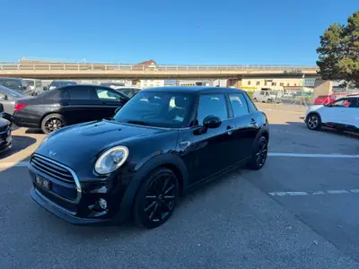 MINI Cooper Classic Edition Steptronic — Citadine ludique, garantie 2 ans, essence automatique — vue extérieure