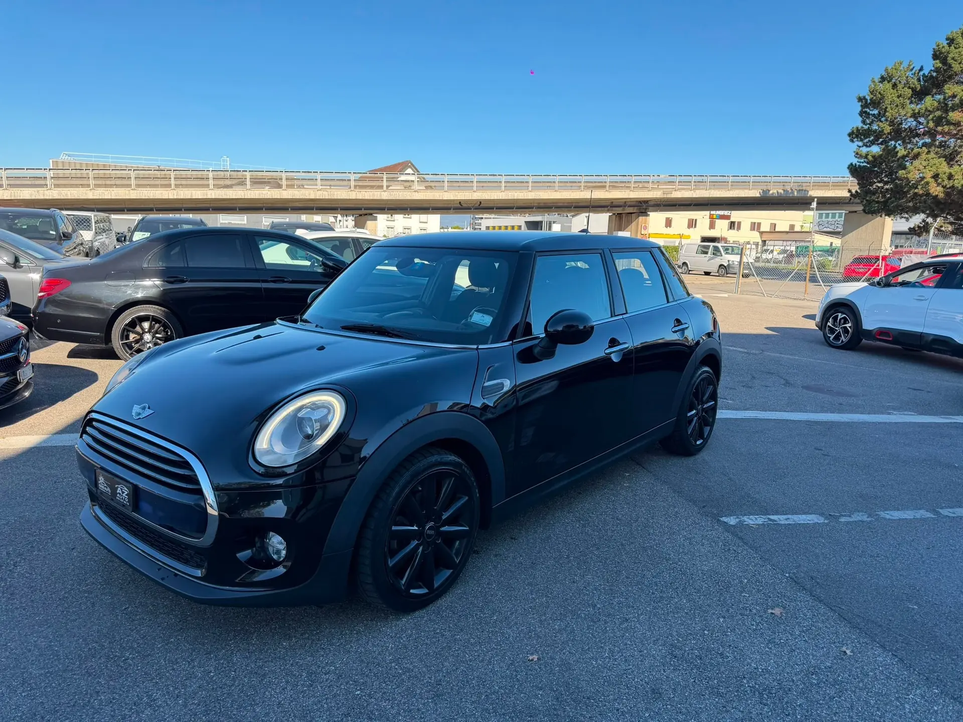 MINI Cooper Classic Edition Steptronic — Citadine ludique, garantie 2 ans, essence automatique
