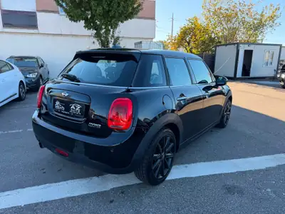MINI Cooper Classic Edition Steptronic — Citadine ludique, garantie 2 ans, essence automatique — détail