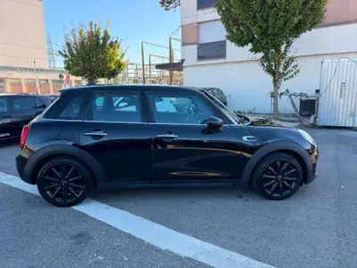 MINI Cooper Classic Edition Steptronic — Citadine ludique, garantie 2 ans, essence automatique — Miniature 7