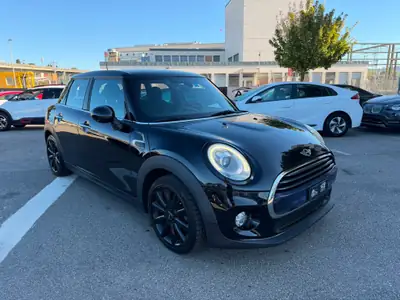 MINI Cooper Classic Edition Steptronic — Citadine ludique, garantie 2 ans, essence automatique — Miniature 8