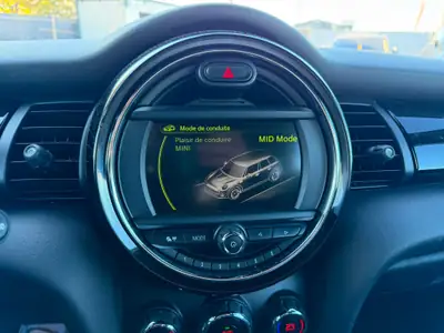 MINI Cooper Classic Edition Steptronic — Citadine ludique, garantie 2 ans, essence automatique — Miniature 16