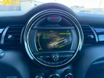 MINI Cooper Classic Edition Steptronic — Citadine ludique, garantie 2 ans, essence automatique — Miniature 17