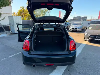 MINI Cooper Classic Edition Steptronic — Citadine ludique, garantie 2 ans, essence automatique — Miniature 21