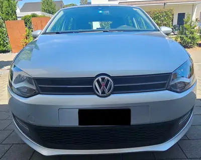 VW Polo 1.4 Comfortline DSG — Petit citadin fiable, 94'000 km seulement — vista posteriore