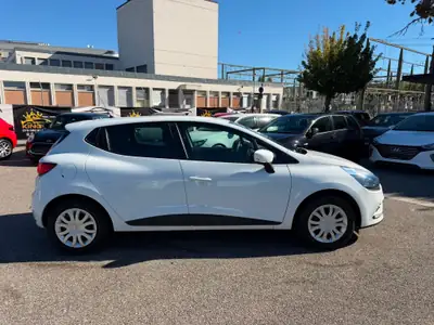 Renault Clio 1.2 16V Zen — Petite citadine fiable, expertise du jour et garantie 2 ans — Miniature 7