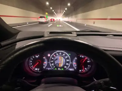 Opel Insignia 2.0 T Excellence AWD — Berline premium 4x4, 77'000 km seulement — Thumbnail 9