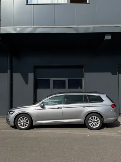 VW Passat 1.5 TSI Business DSG — Break polyvalent, 115'000 km, sans sinistre — côté