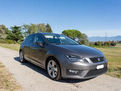 SEAT Leon 2.0 TDI 184 FR — Diesel performant, 140'000 km, sans sinistre — side view