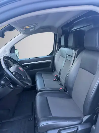 Fiat Scudo 2.0 MJ L3 Business — Utilitaire fiable, 82'000 km, automatique & équipement premium — Miniatura 12