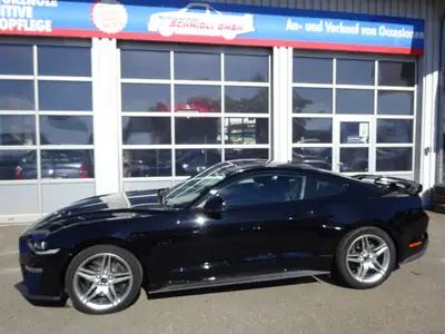 Ford Mustang Fastback 5.0 V8 GT — Muscle car américaine, 451 ch, échappement sport — Detail