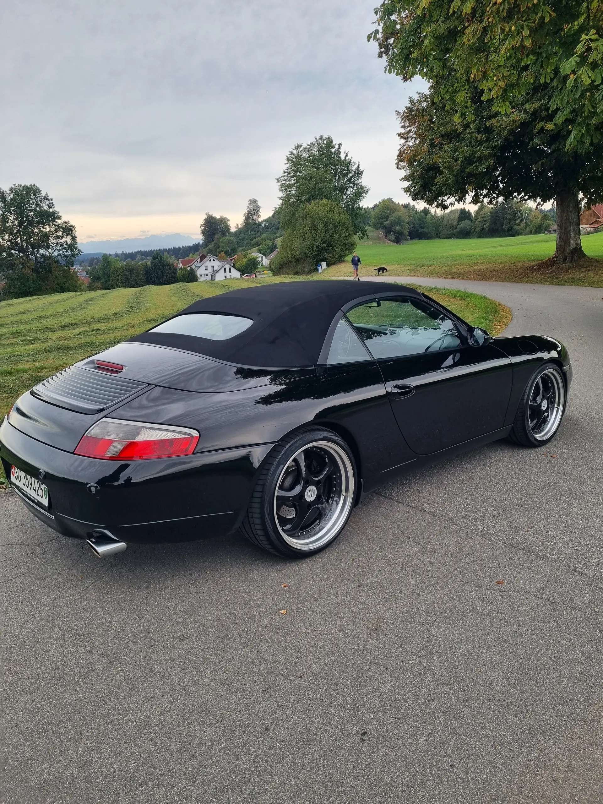 Porsche 911 Cabriolet — Un mythe décapotable, 300 ch et historique sans accident