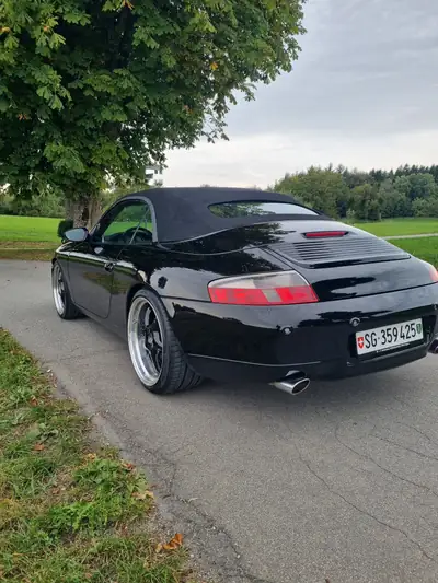 Porsche 911 Cabriolet — Un mythe décapotable, 300 ch et historique sans accident — Thumbnail 7