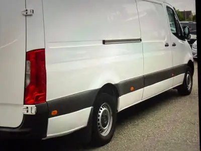 Mercedes-Benz Sprinter 315 — Utilitaire diesel robuste, 81'000 km, boîte auto — intérieur