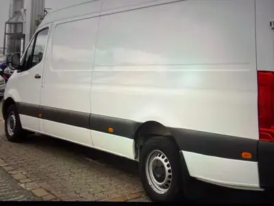 Mercedes-Benz Sprinter 315 — Utilitaire diesel robuste, 81'000 km, boîte auto — tableau de bord