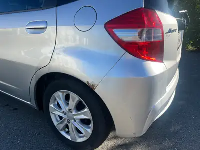 Honda Jazz 1.4i Comfort Plus — Citadine pratique et fiable, sans accident — fianco