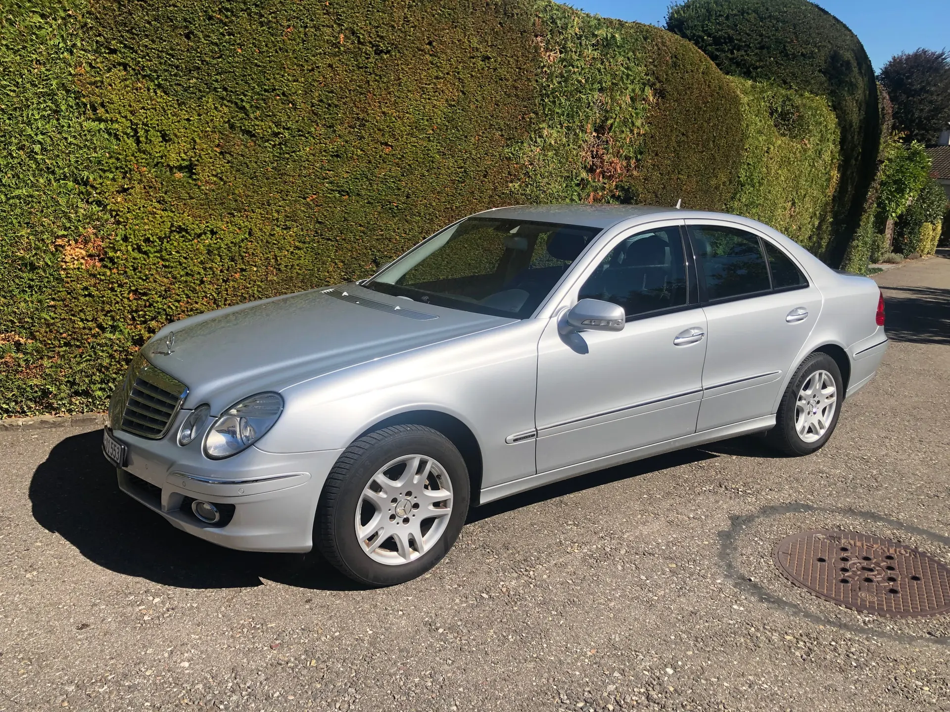 Mercedes-Benz E 200 Kompressor — Berline prestige 2007, moteur suralimenté