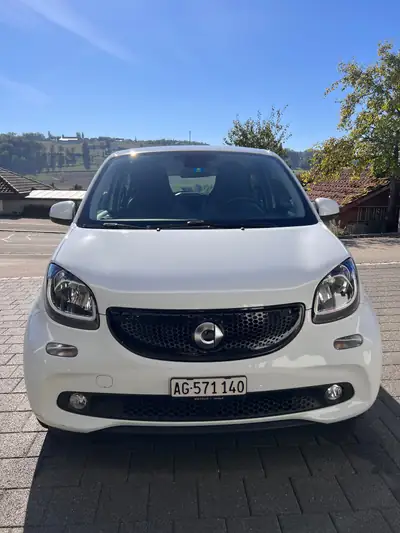 Smart Forfour 0.9 Prime Twinamic — Citadine urbaine compacte, parfaite pour la ville — côté