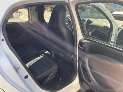 Smart Forfour 0.9 Prime Twinamic — Citadine urbaine compacte, parfaite pour la ville — détail