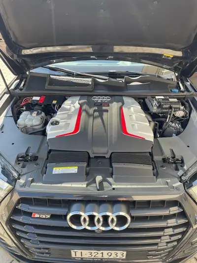 Audi SQ7 4.0 V8 TDI Quattro — SUV 7 places, 520 ch et transmission automatique — détail