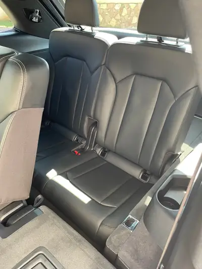 Audi SQ7 4.0 V8 TDI Quattro — SUV 7 places, 520 ch et transmission automatique — tableau de bord