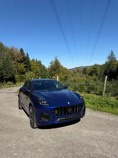 Maserati Grecale 2.0 Hybrid GT — SUV premium hybride, 45 000 km seulement — vue extérieure