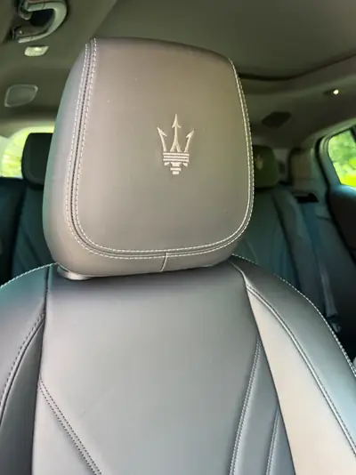 Maserati Grecale 2.0 Hybrid GT — SUV premium hybride, 45 000 km seulement — tableau de bord