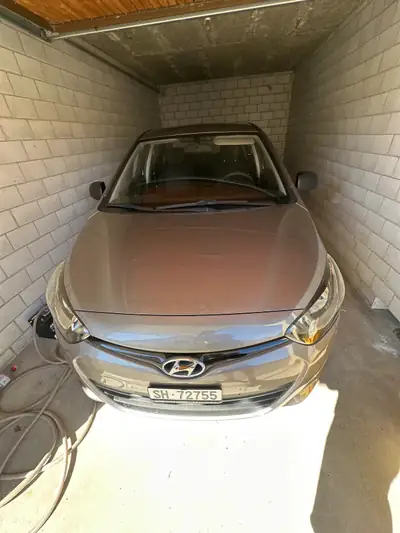 Hyundai i20 1.2 Comfort — Citadine fiable, accident-free et sobre en consommation — interior
