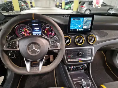 Mercedes-Benz A 45 AMG 4MATIC — Performance 381 ch, 4x4 intégral, kilométrage modéré — Miniatura 7
