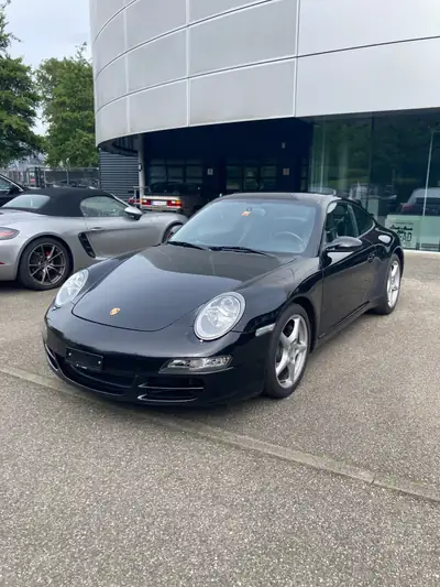 Porsche 911 3.6 Carrera — Coupé sportif légendaire, 75 000 km, boîte manuelle — vista esterna