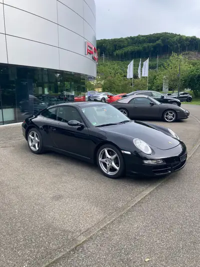 Porsche 911 3.6 Carrera — Coupé sportif légendaire, 75 000 km, boîte manuelle — vista posteriore