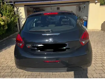 Peugeot 208 1.2 PureTech Active — Citadine fiable, courroie neuve 2024 — côté