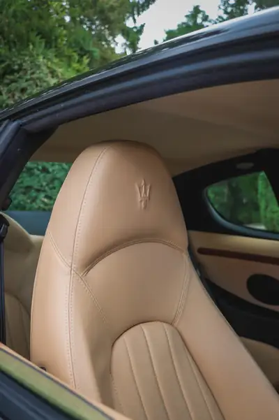 Maserati Coupé GT 4.2 V8 — Italienne de prestige, 43 800 km seulement — Miniatur 11